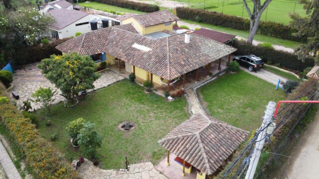 CASA EN VENTA (TABIO)